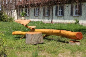 baumstamm-natur-bank