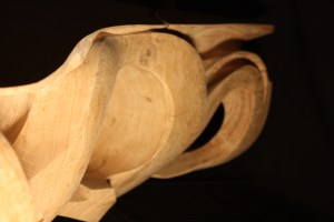 holzkunst-couchtisch-eiche-modern